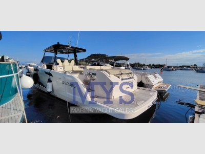 Cayman Cayman 40 W.a.