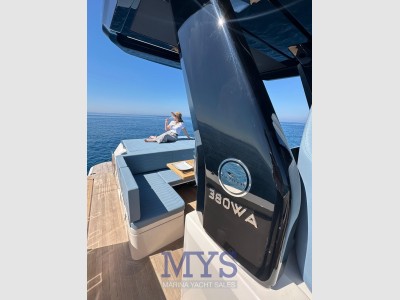 Cayman Yachts 380 Wa