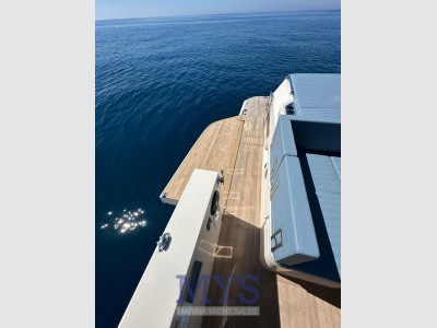 Cayman Yachts 380 Wa