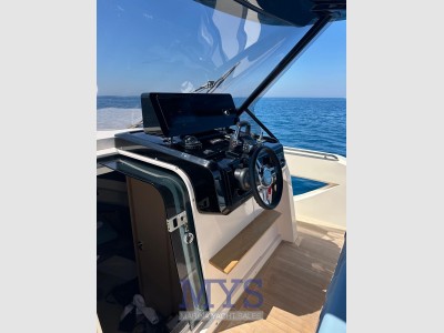 Cayman Yachts 380 Wa