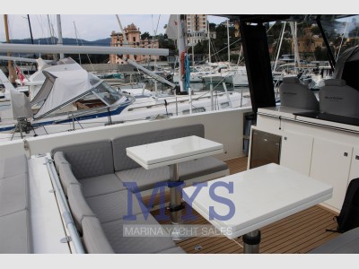 De Antonio Yachts D42 Open
