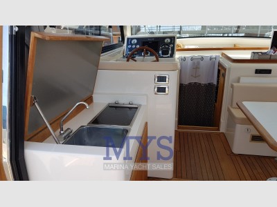 Di Donna Serapo 42 Cabin Ht