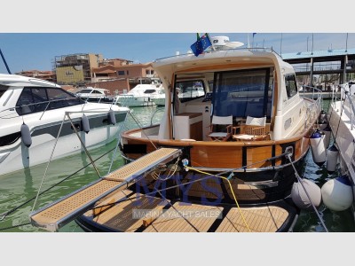 Di Donna Serapo 42 Cabin Ht
