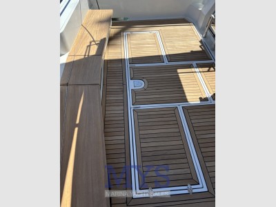 Ferretti Yachts Ferretti 39 Fly