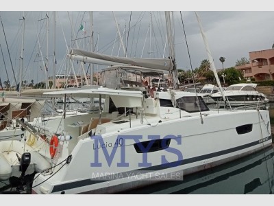 Fountaine Pajot Lucia 40