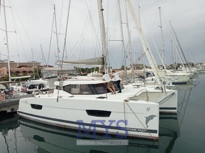 Fountaine Pajot Lucia 40