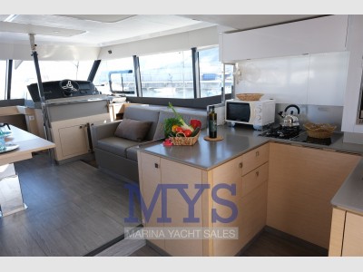 Fountaine Pajot My 44