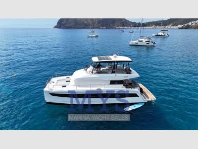 Fountaine Pajot My 44