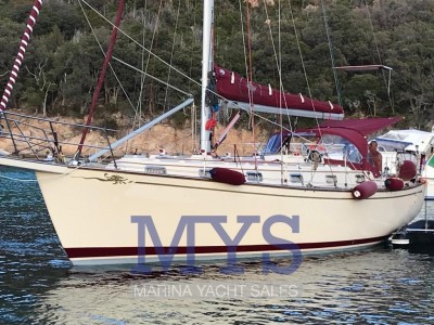 Island Packet 38 Cutter