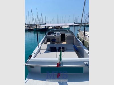 Magnum Marine Magnum 40