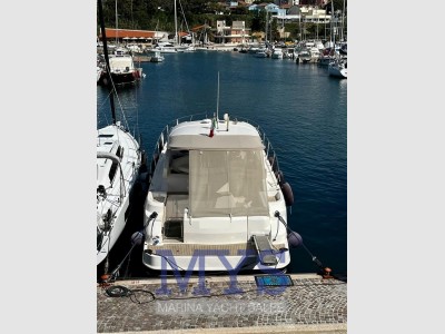 Manò Marine M35