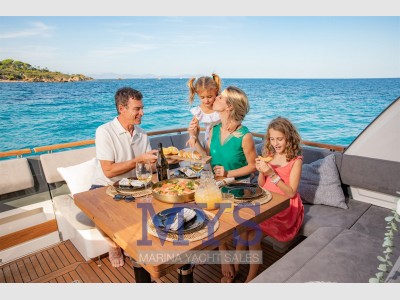 Marex 440 Gourmet Cruiser