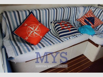 Plastik Space 310 Cruiser