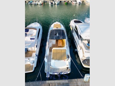 Princess Yachts V48
