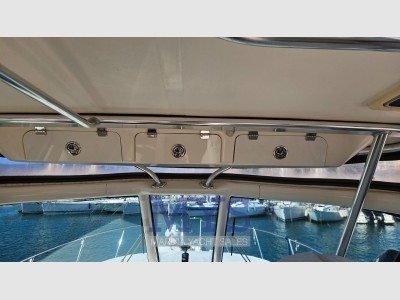 Pursuit Tiara 3100 Offshore