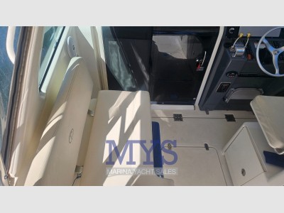 Pursuit Tiara 3100 Offshore