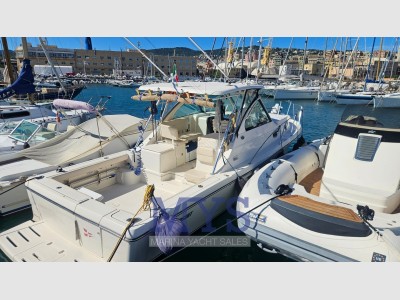 Pursuit Tiara 3100 Offshore