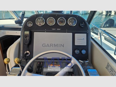 Pursuit Tiara 3100 Offshore
