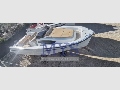 Pyxis Yachts 30 Wa Fishing