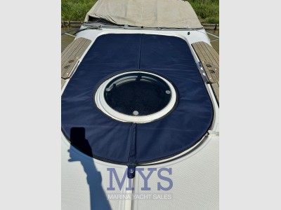 Regal Marine Commodore 2665