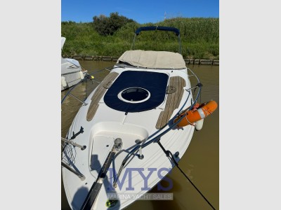 Regal Marine Commodore 2665