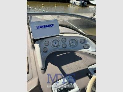 Regal Marine Commodore 2665