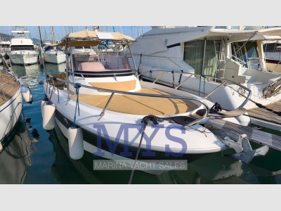 Sessa Marine Key Largo 28