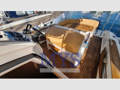 Sessa Marine Key Largo 28