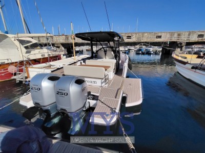 Virtue Yachts V10 Top