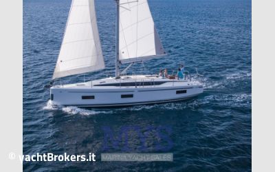 Bavaria C42 charter da Marina Yacht Sales