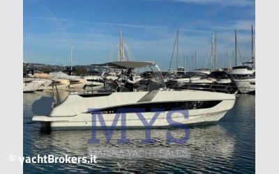 Beneteau FLYER 8.8 Sundeck usato