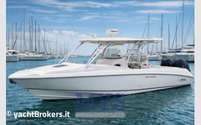 Boston Whaler OUTRAGE 320 usato