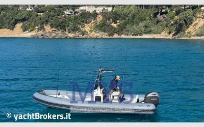 Capelli TEMPEST 700 FISHING usato
