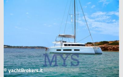 Dufour 48 Catamarans charter da Marina Yacht Sales