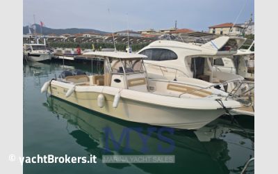 Ranieri 32 usato da Marina Yacht Sales