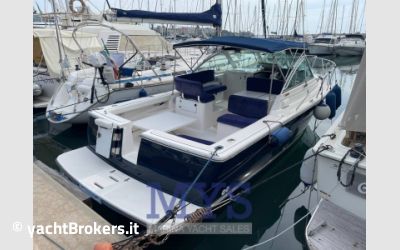 Tiara Yachts 2900 Coronet usato da Marina Yacht Sales