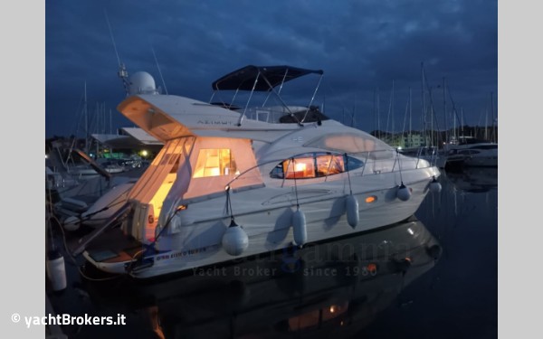 Azimut Evolution 42