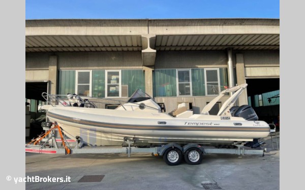 Cantieri Capelli Tempest 850 Wa