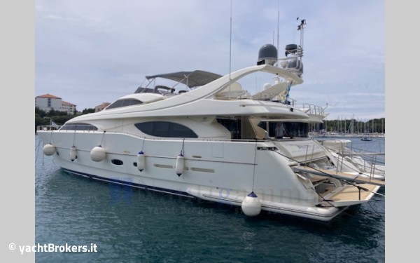 Ferretti Yachts Ferretti Custom Line 94 - Scafo #20
