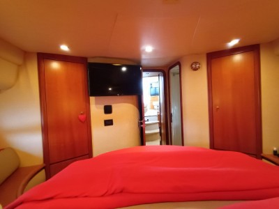 Azimut Evolution 42