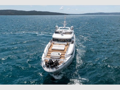 Benetti Delfino 95