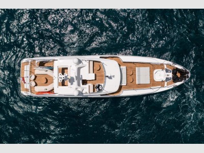 Benetti Delfino 95