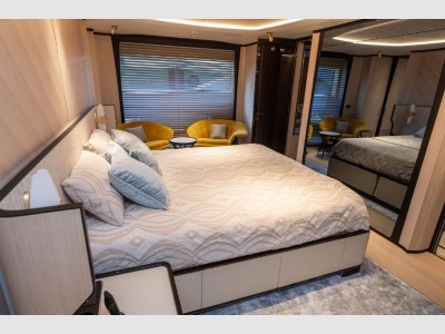 Benetti Delfino 95