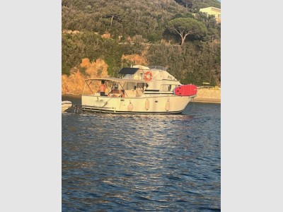Bertram Yacht 33 Sport Fisherman