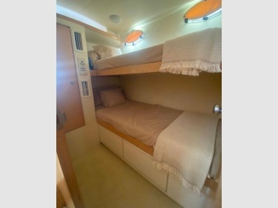 Bertram Yacht 43 Convertible