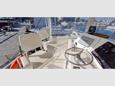 Bertram Yacht 43 Convertible
