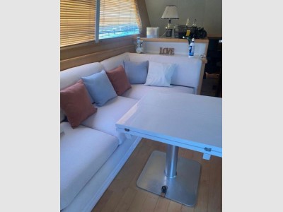 Bertram Yacht 43 Convertible