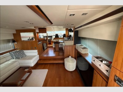 Fairline Squadron 58 Fly