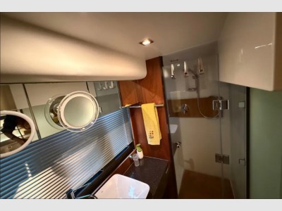 Fairline Squadron 58 Fly