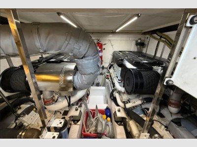 Fairline Squadron 58 Fly